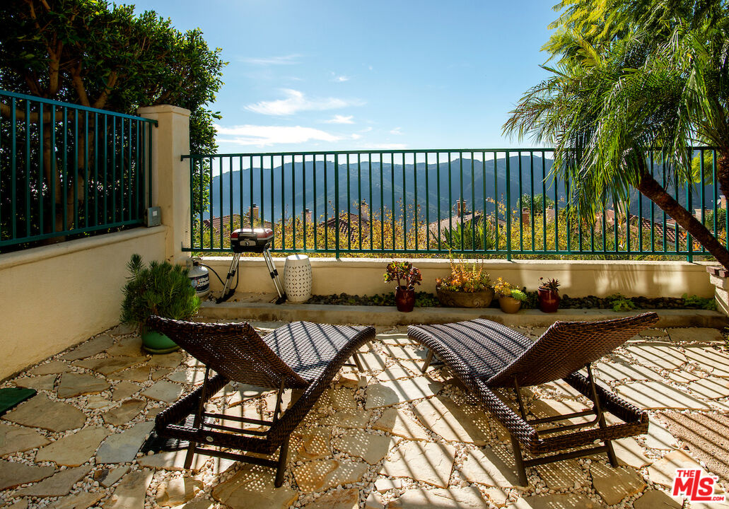 16724 Calle Arbolada