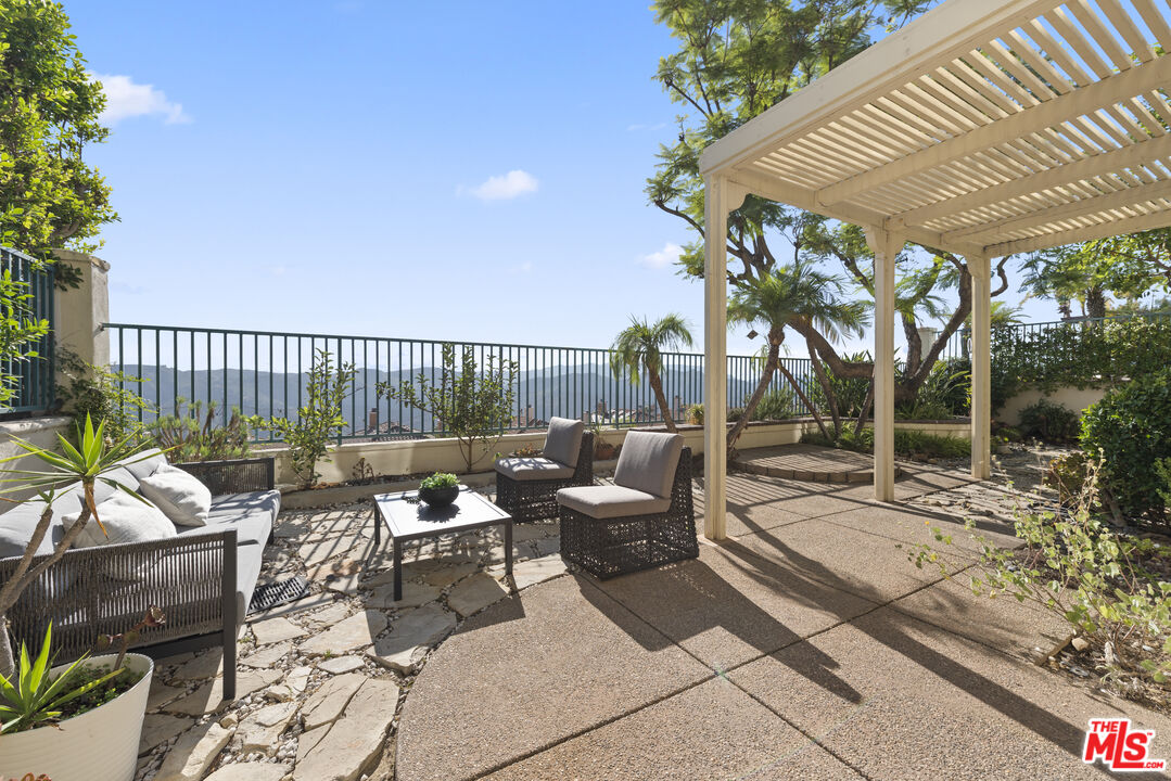 16724 Calle Arbolada