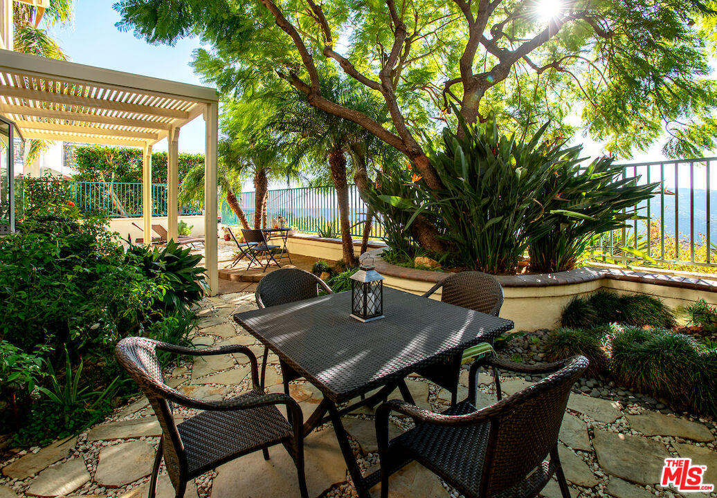 16724 Calle Arbolada