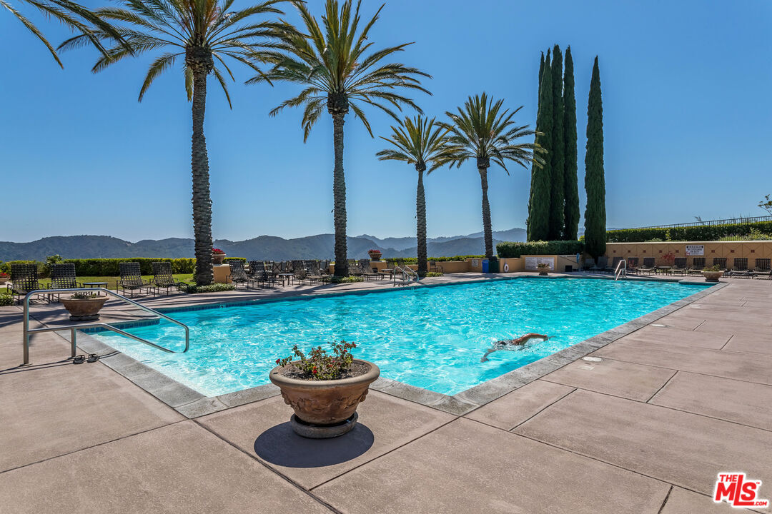 16724 Calle Arbolada