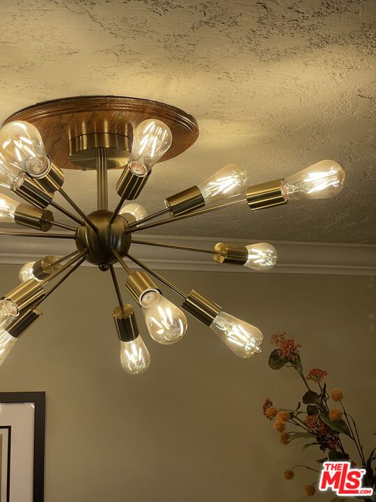 1020 Granville Ave Unit: 203