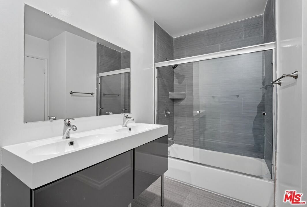 1230 Princeton St Unit: 5