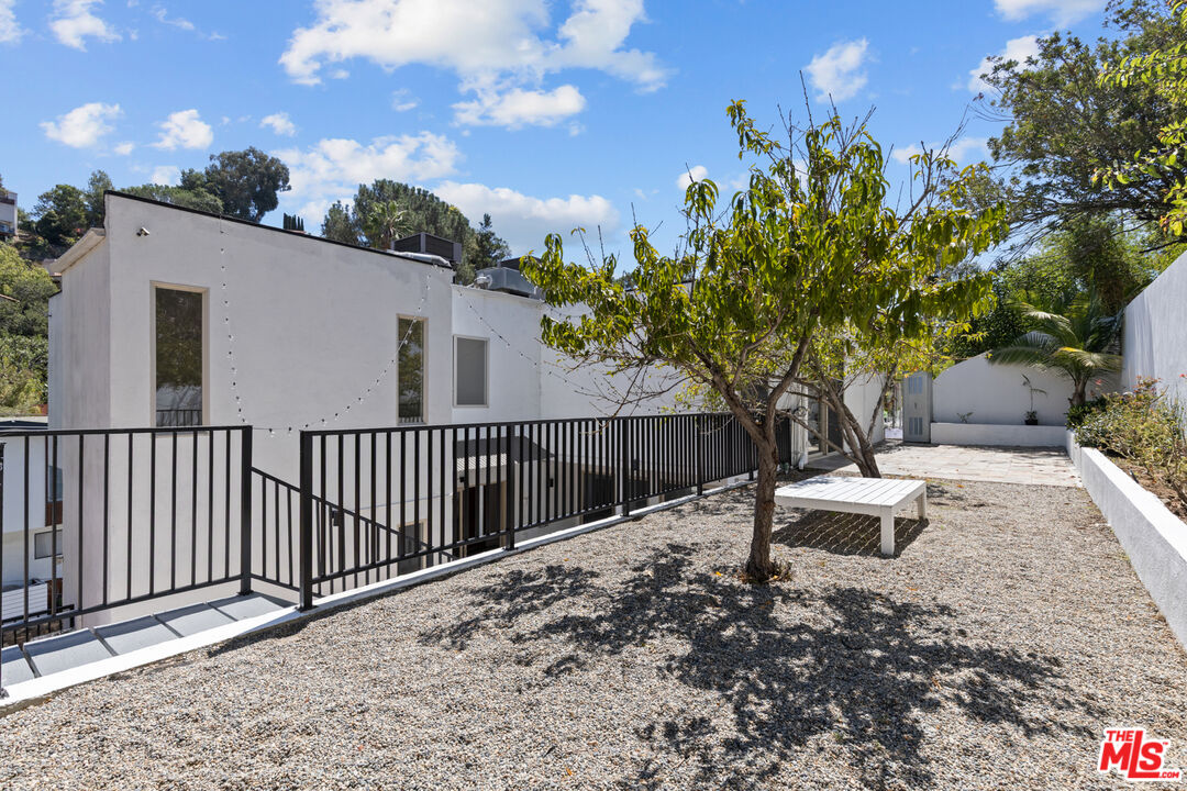 2619 Rinconia Dr