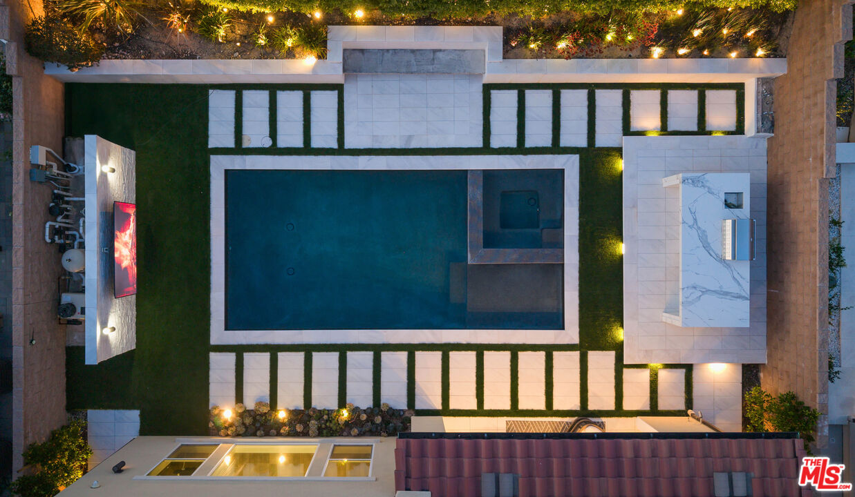 20643 W Wood Rose Ct