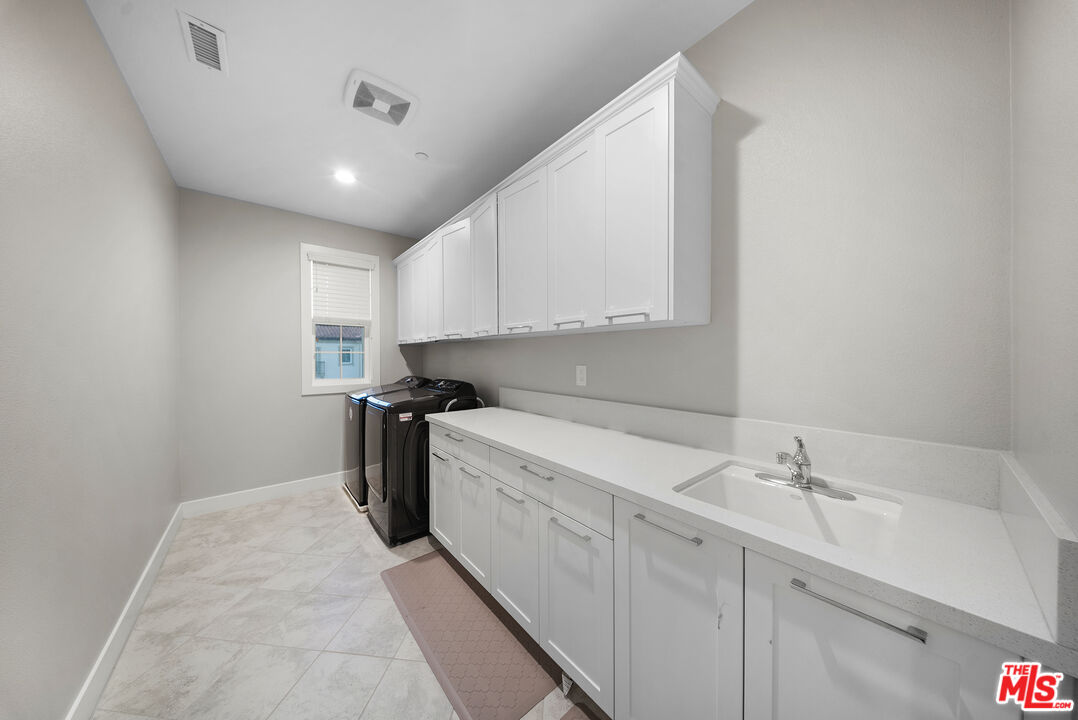 20643 W Wood Rose Ct