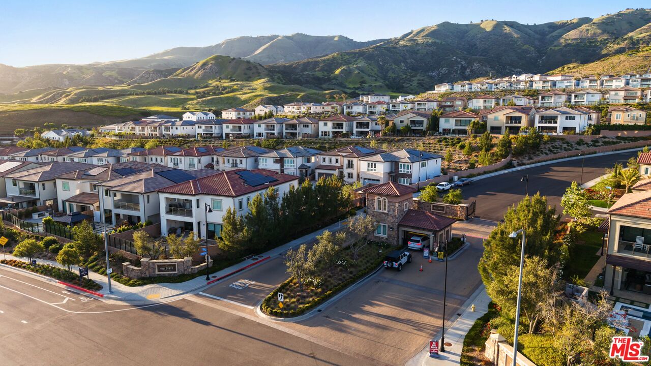 20643 W Wood Rose Ct