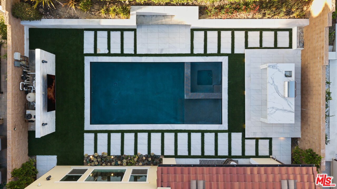 20643 W Wood Rose Ct