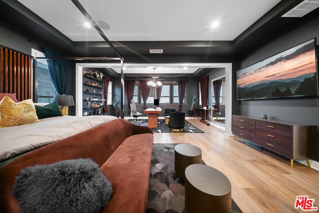 20643 W Wood Rose Ct