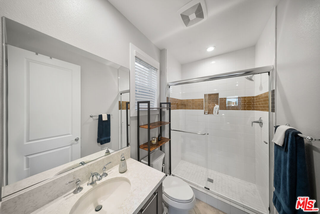 20643 W Wood Rose Ct