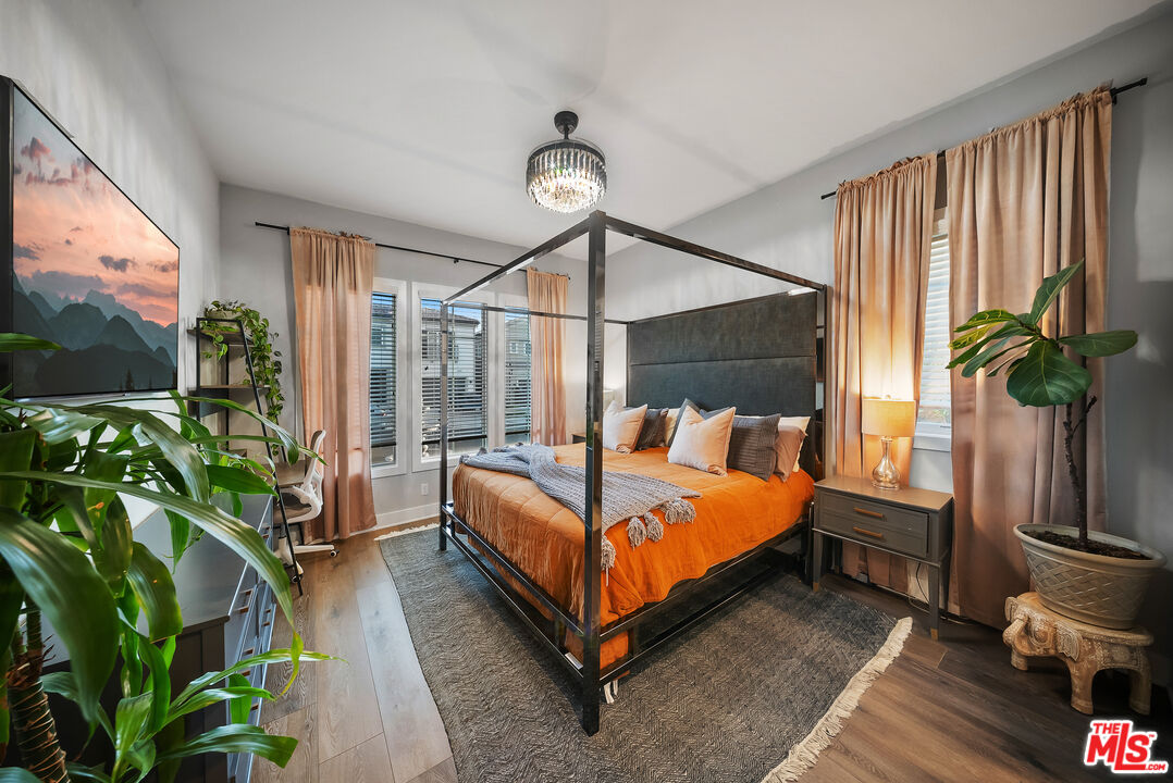 20643 W Wood Rose Ct