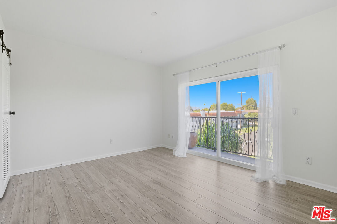 3401 S Bentley Ave Unit: 306