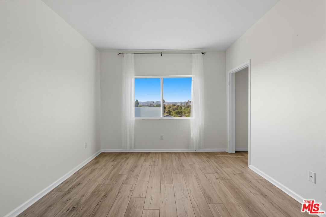 3401 S Bentley Ave Unit: 306