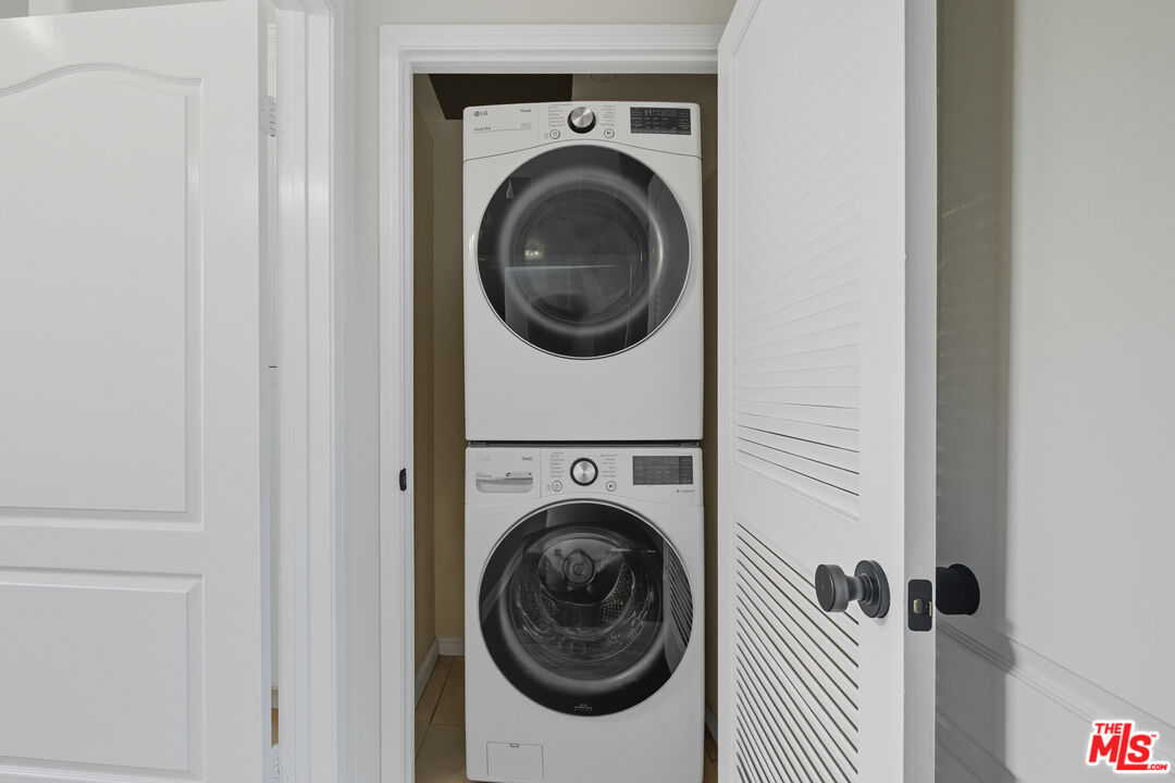 3401 S Bentley Ave Unit: 306