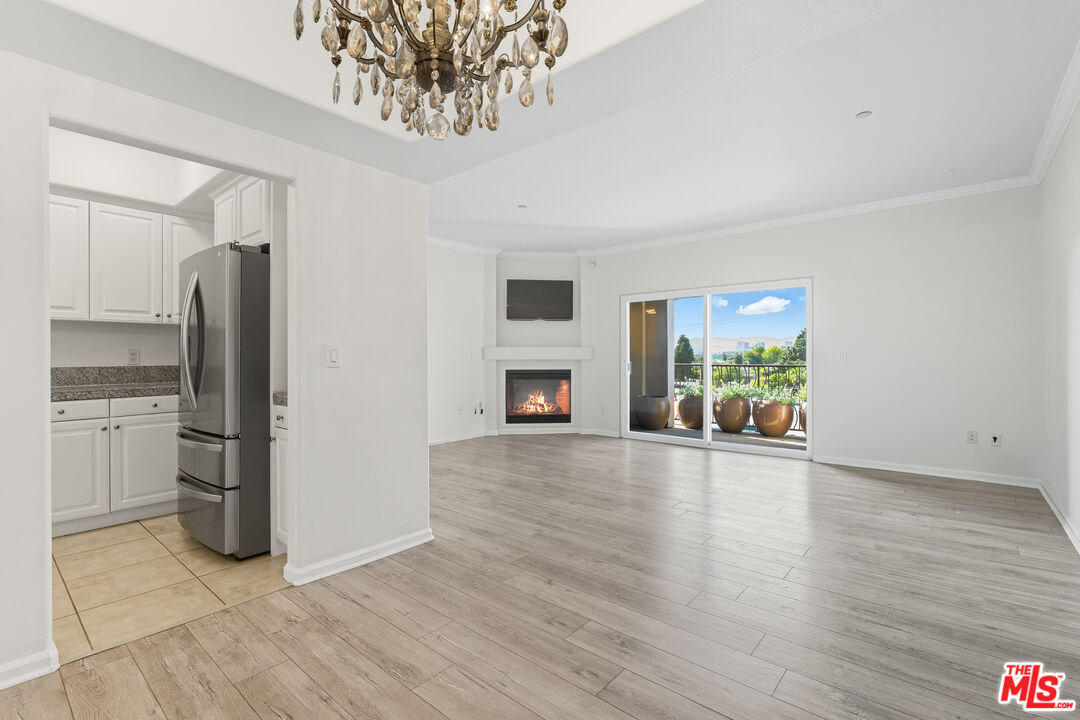 3401 S Bentley Ave Unit: 306