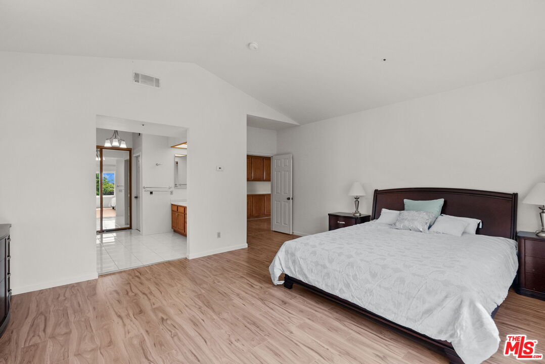 17672 Bryan Pl