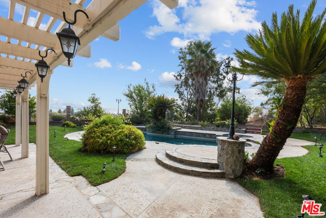 17672 Bryan Pl