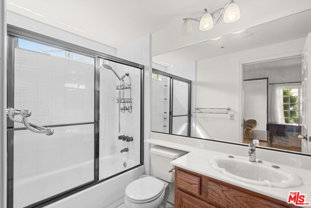 17672 Bryan Pl