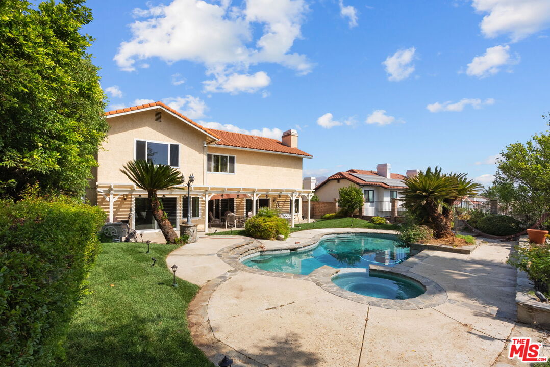 17672 Bryan Pl