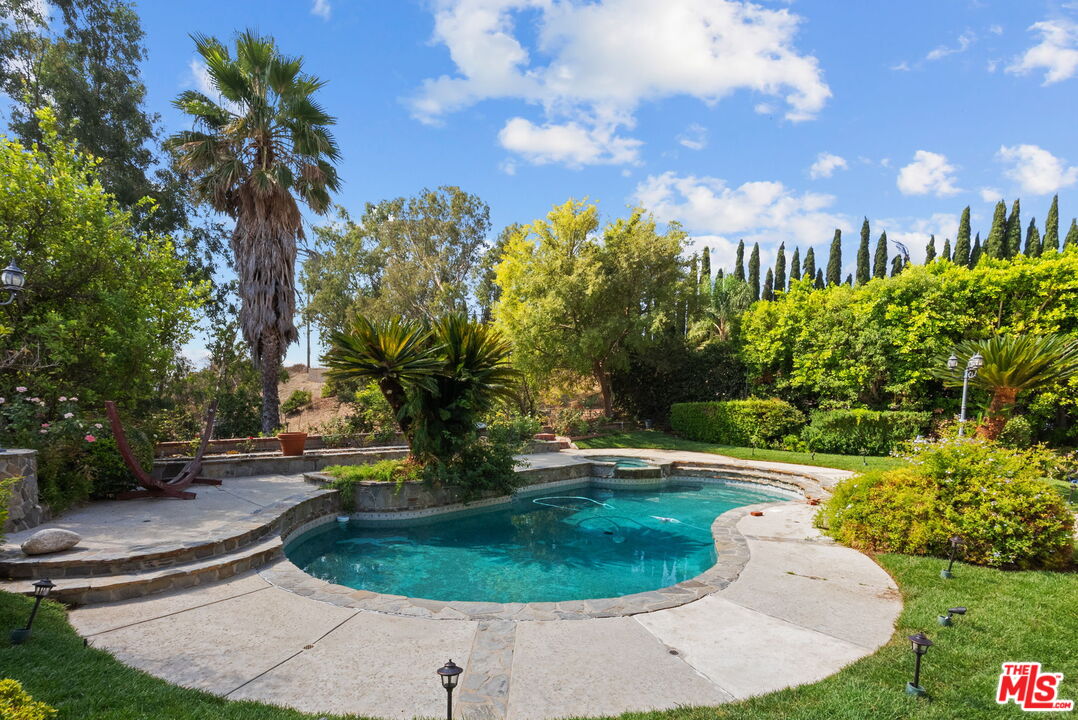 17672 Bryan Pl