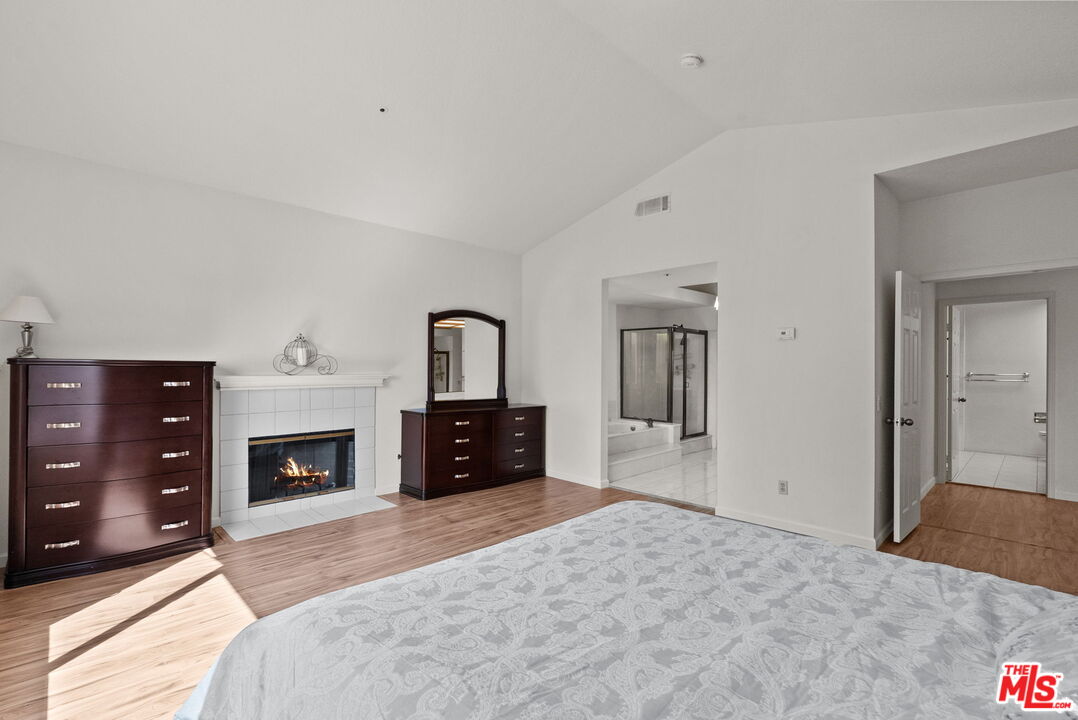 17672 Bryan Pl