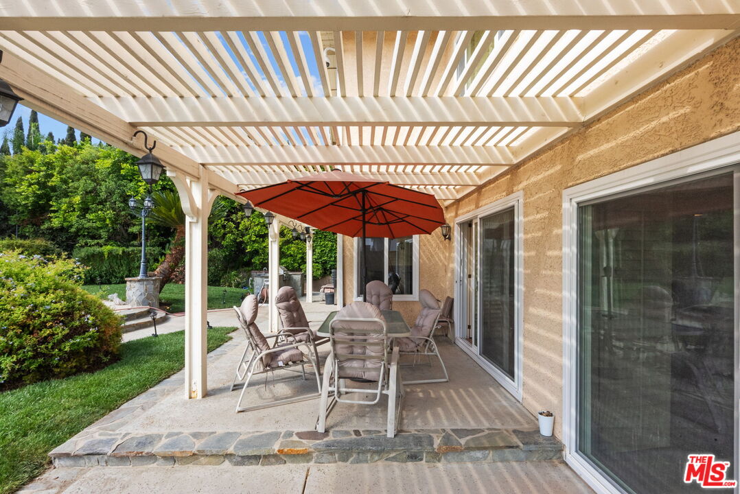 17672 Bryan Pl
