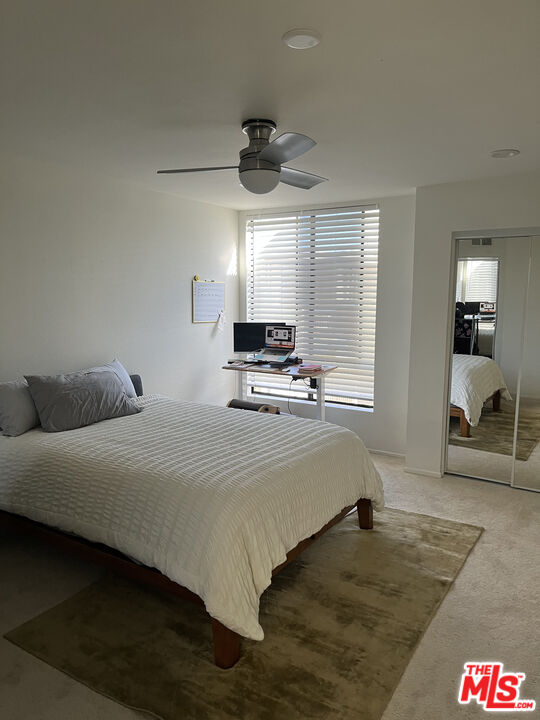 7320 Hawthorn Ave Unit: 401