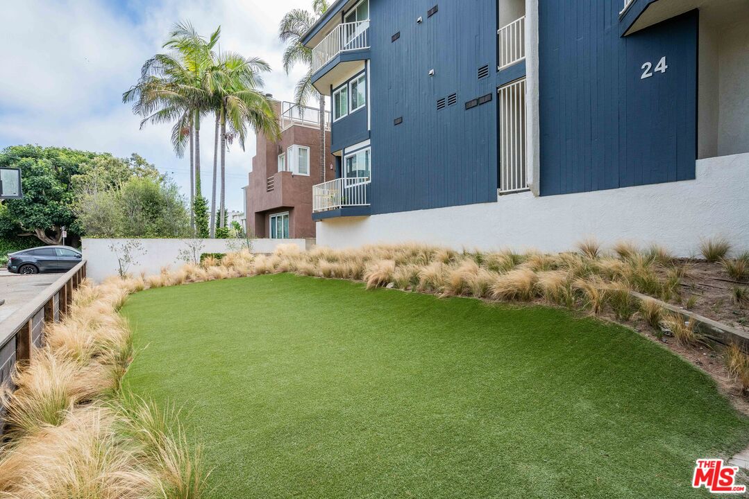 24 Westwind St Unit: C