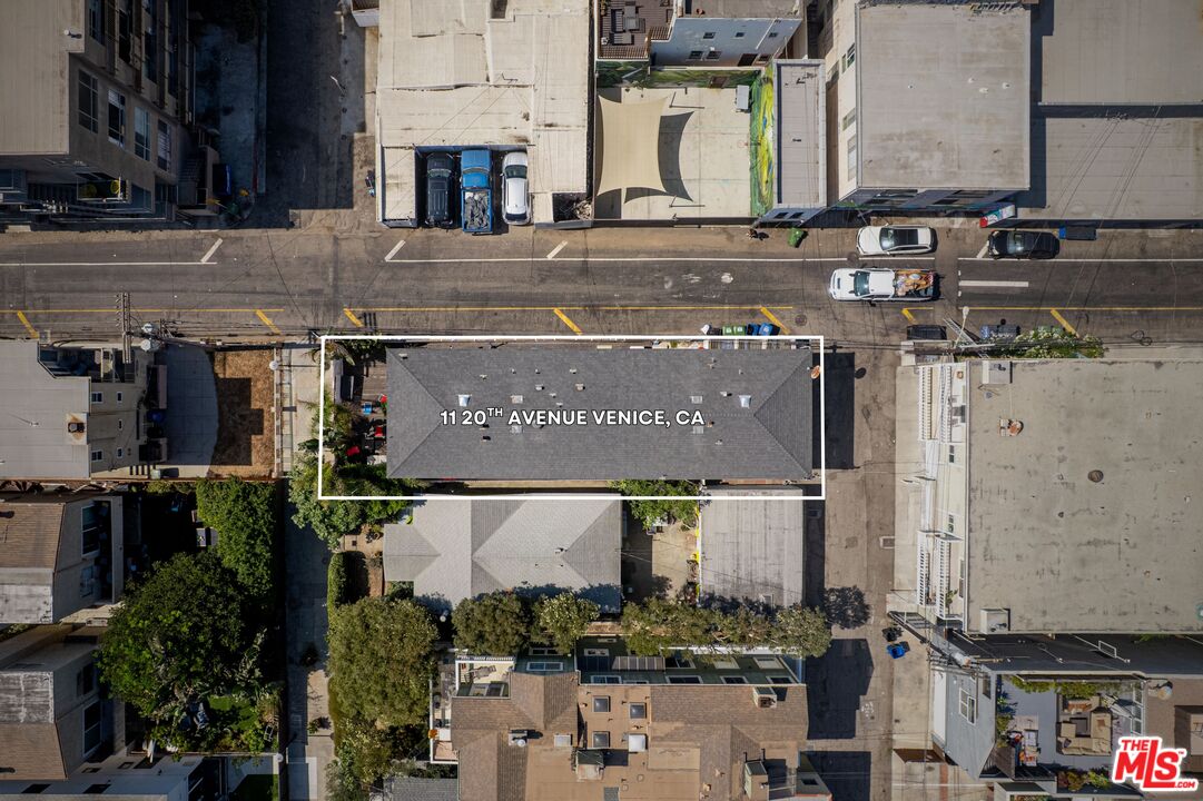 11 20th Ave