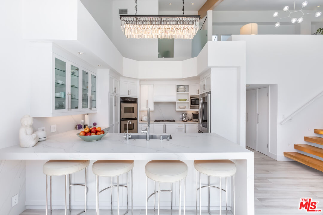 18 Union Jack St Unit: 302