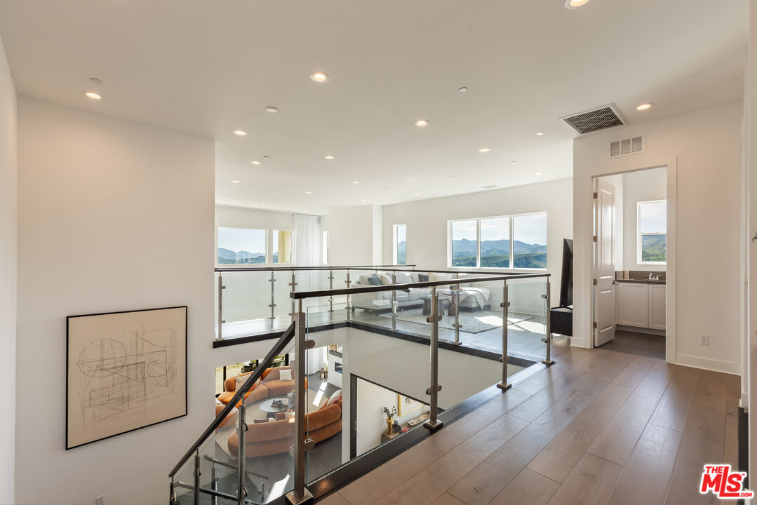 20668 W Hummingbird Ct