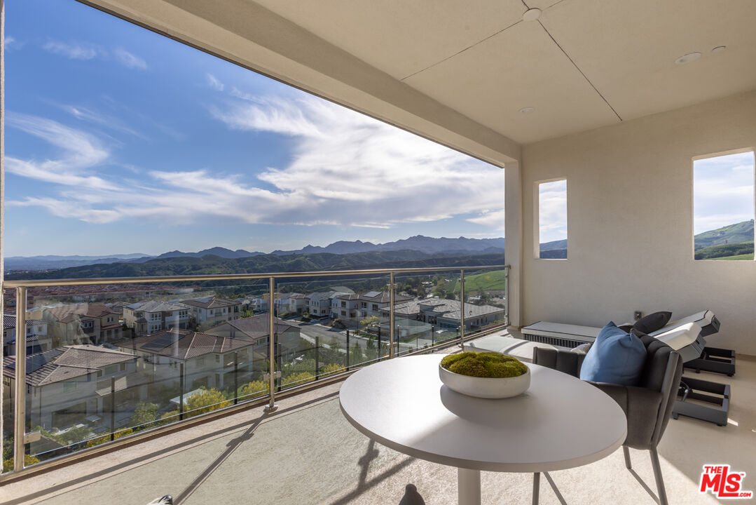 20668 W Hummingbird Ct