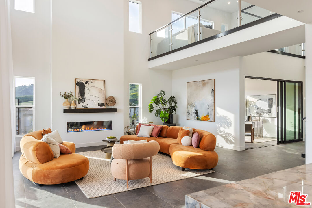 20668 W Hummingbird Ct