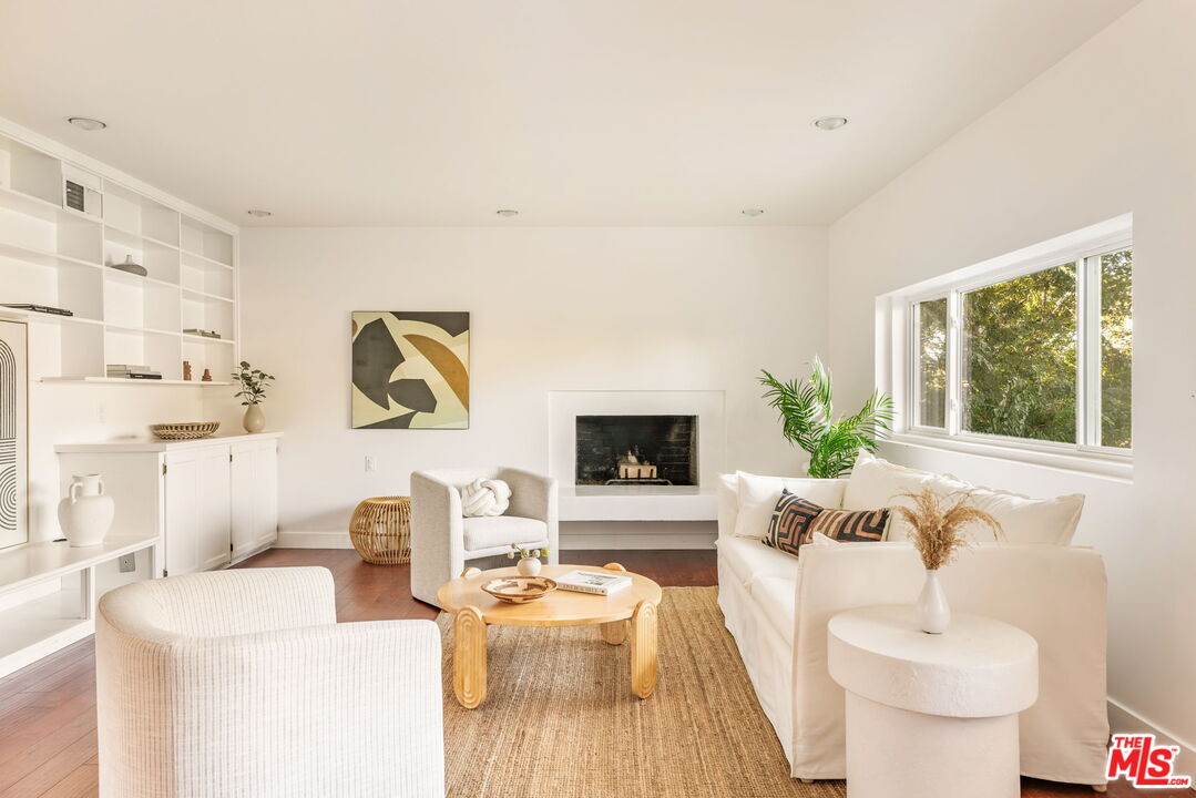 5108 Escobedo Dr