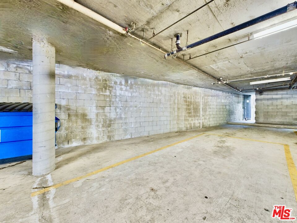 4551 Kester Ave Unit: 1