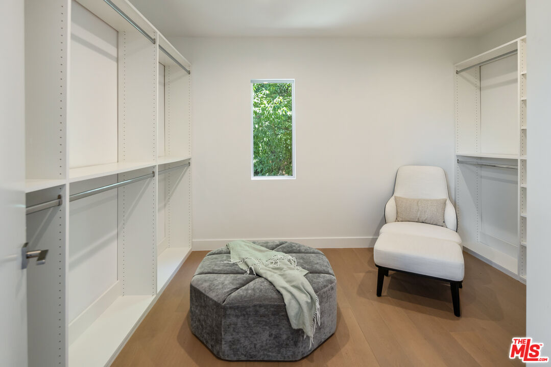 3564 Multiview Dr