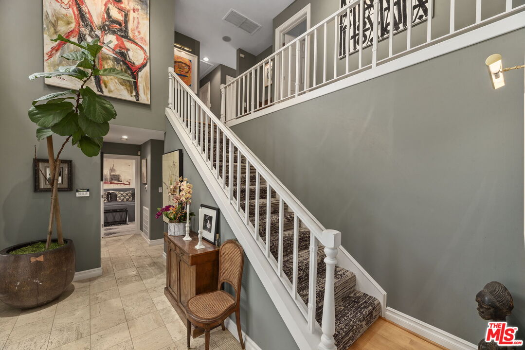 8414 Edwin Dr