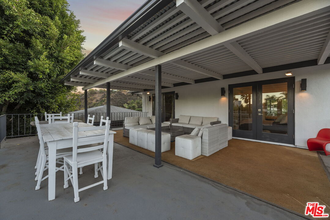 8414 Edwin Dr