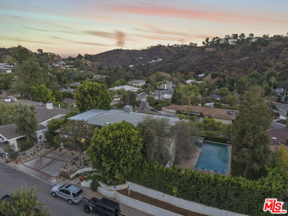 8414 Edwin Dr
