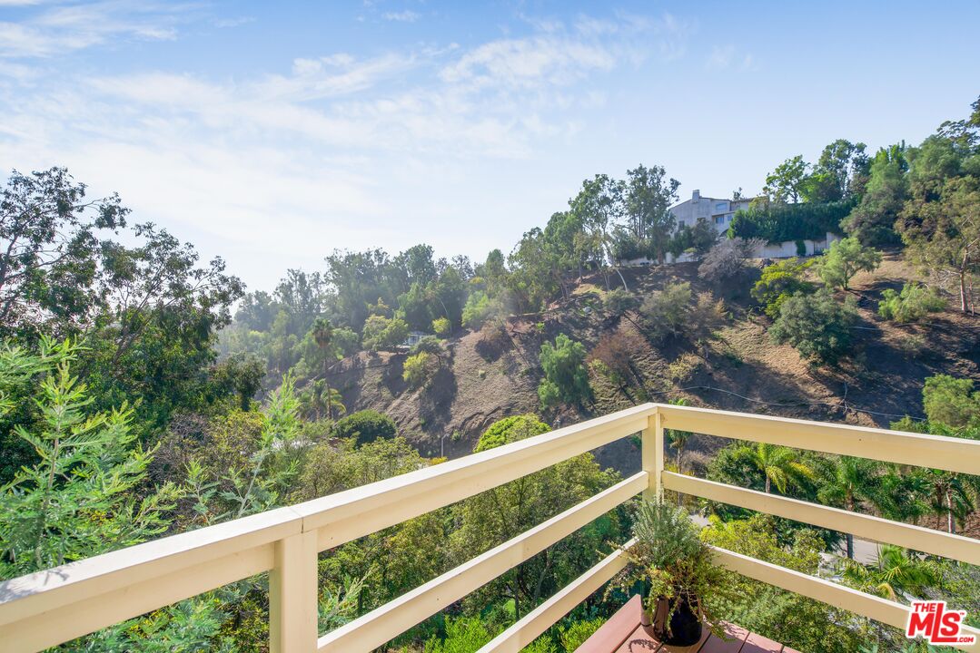 1311 Braeridge Dr
