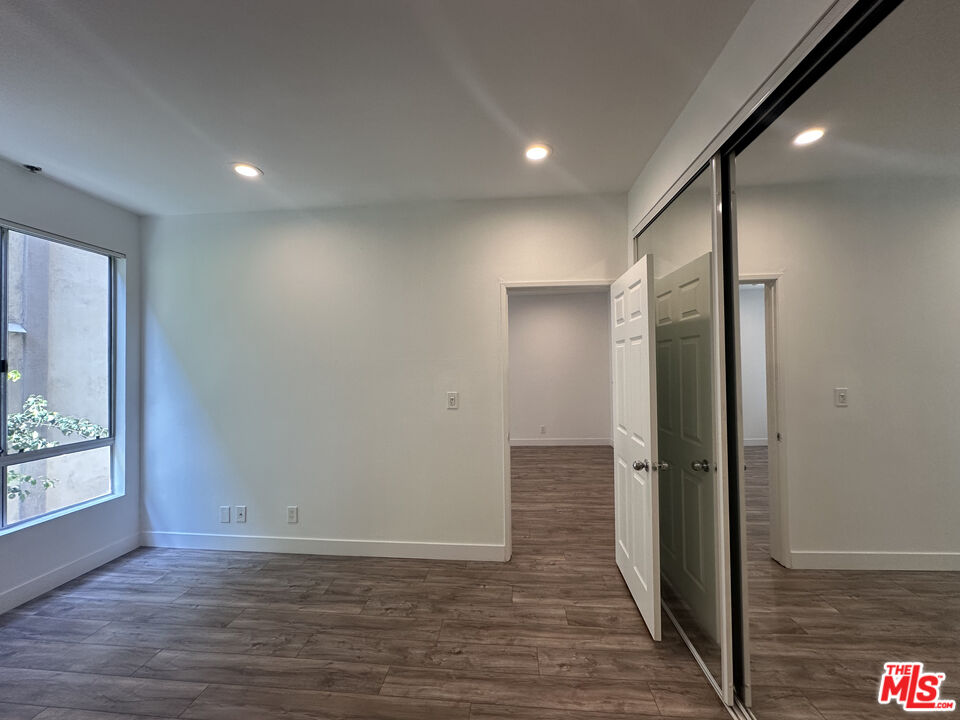 8614 Burton Way Unit: 103