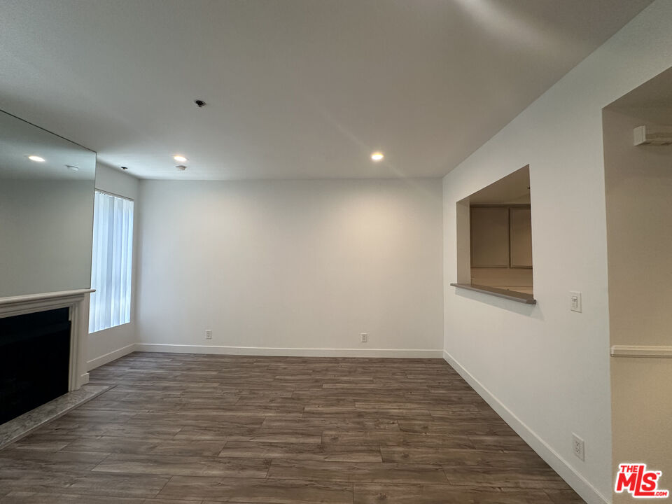 8614 Burton Way Unit: 103