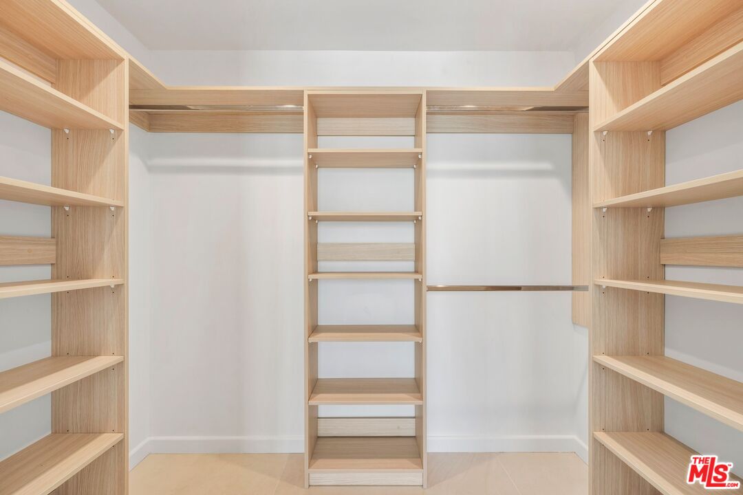 1414 S Beverly Dr Unit: 402