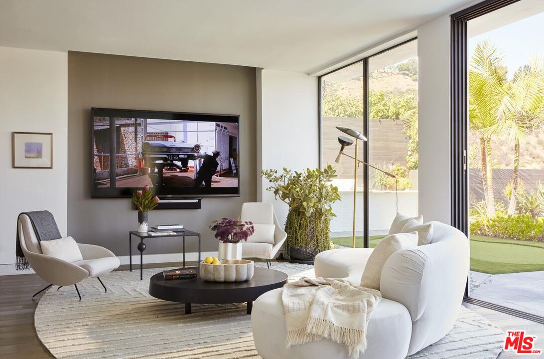 1769 Stone Canyon Rd