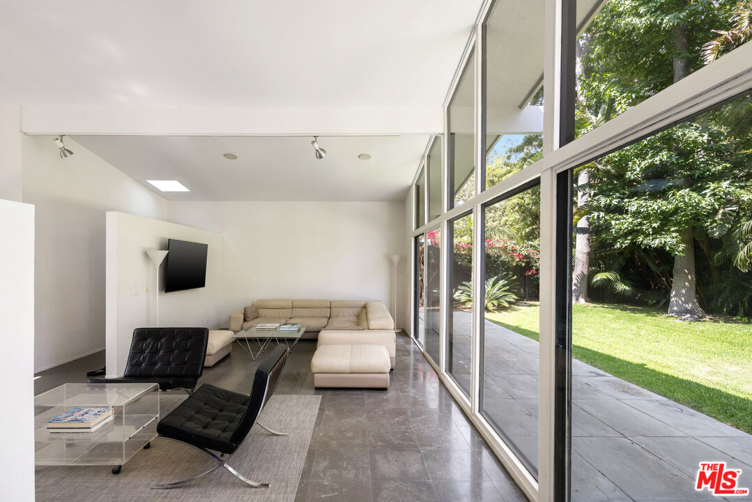 30611 Las Estrellas Dr