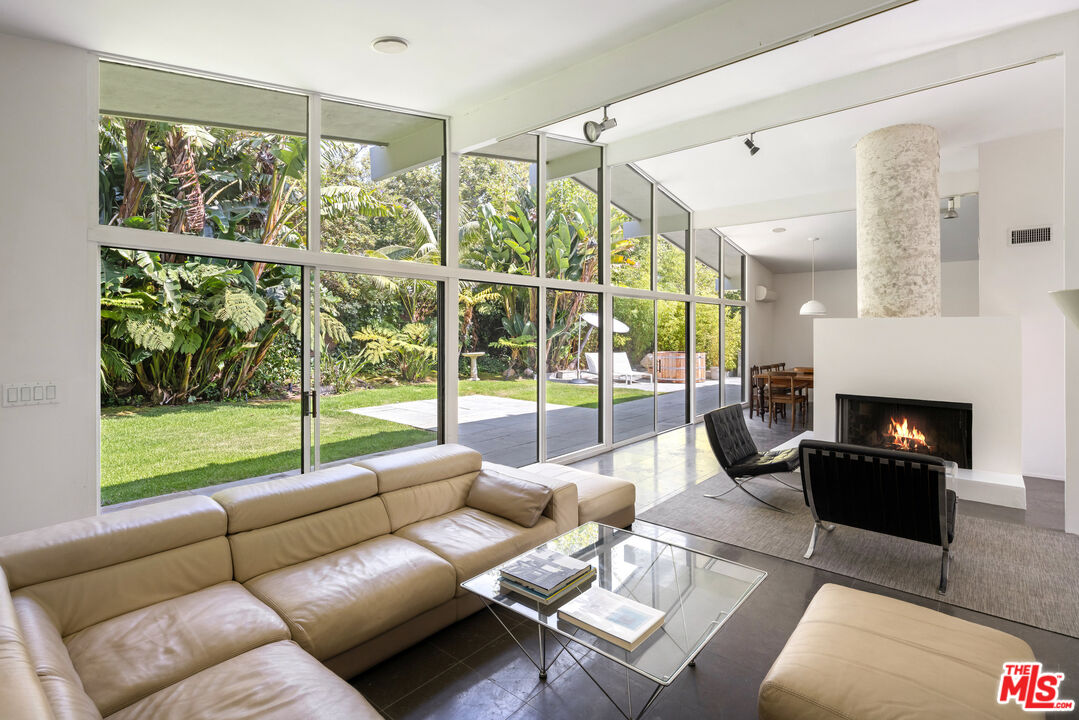 30611 Las Estrellas Dr