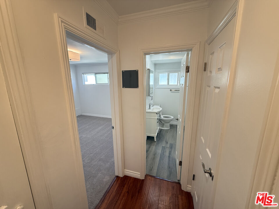 332 S Rexford Dr Unit: 6