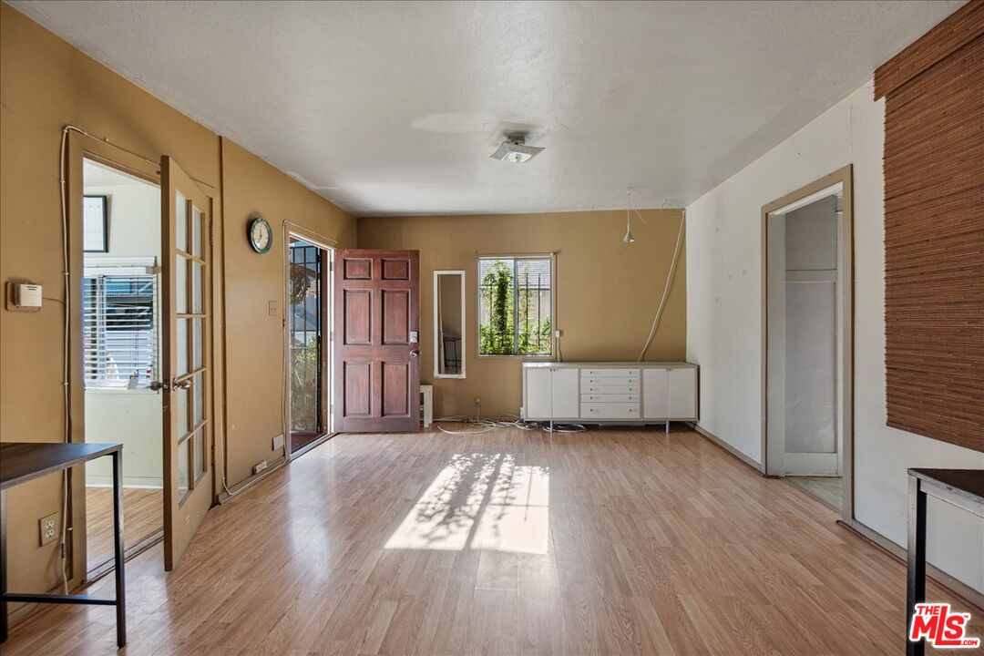 741 N Harvard Blvd