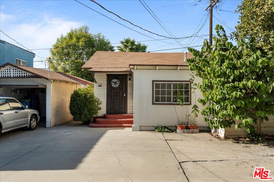 741 N Harvard Blvd