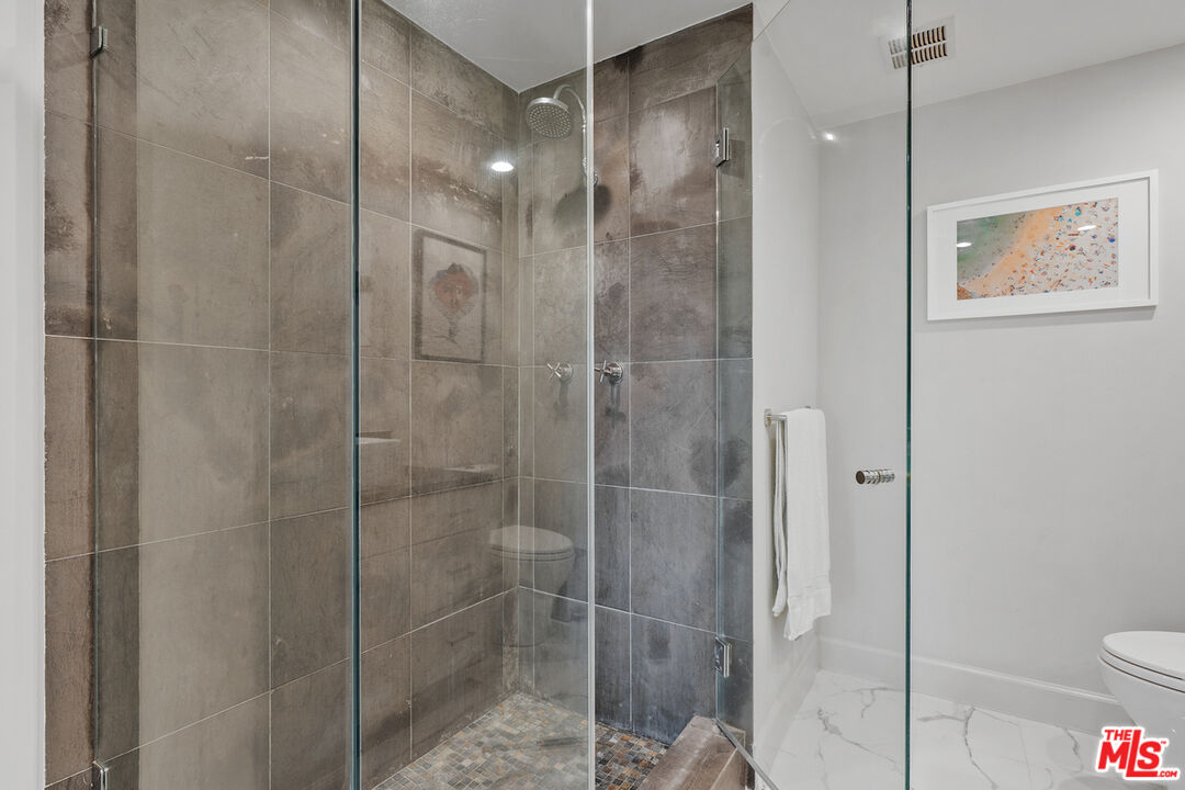 2220 Avenue Of The Stars Unit: 702