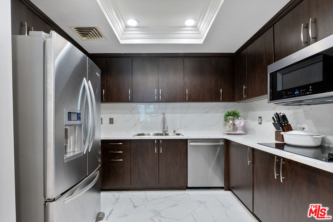 10520 Wilshire Blvd Unit: 602